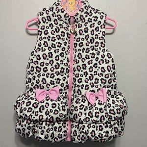KIDS HEADQUARTERS girls puffer vest w/2 pink bows; heart shaped zipper; Size 6